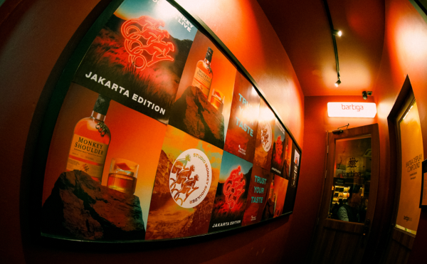 Monkey Shoulder advertisement in a bar