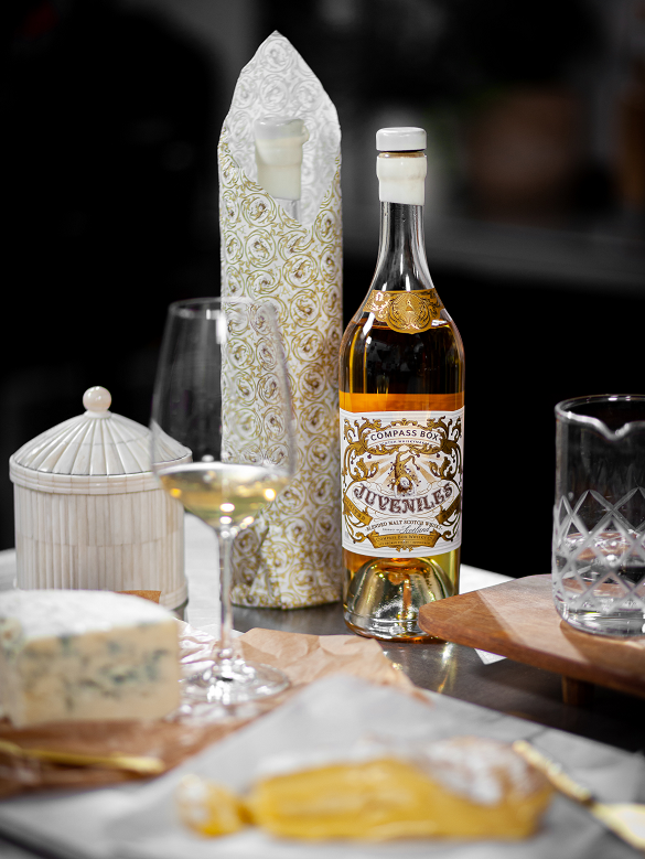 Compass Box's collaboration with Paris wine bar Juveniles Bistrot à Vins, paired here with Baron Bigod and Beenleigh Blue