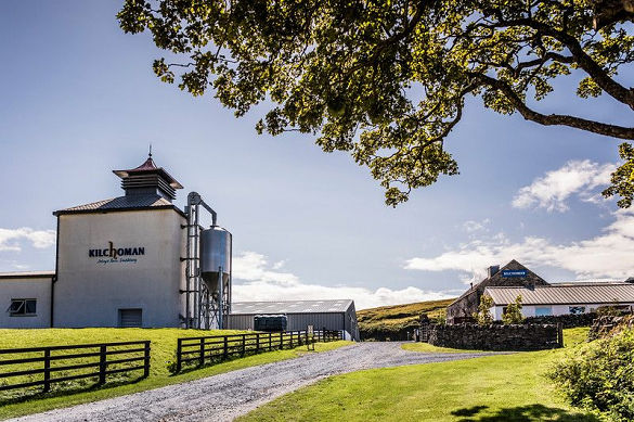 Nope, not an HGV in sight! The driveway to Kilchoman Distillery, Islay