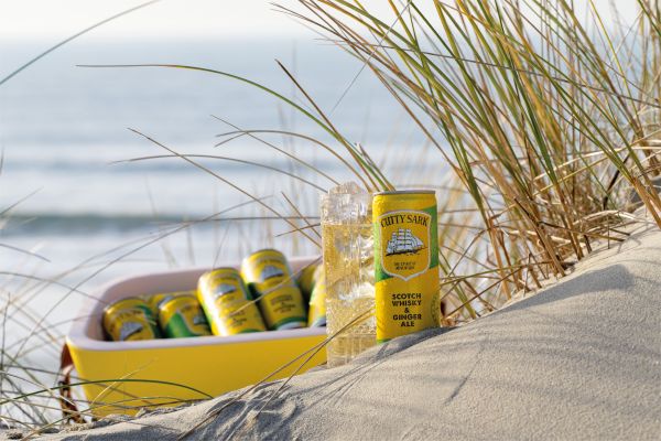 Cutty Sark Scotch Whisky and Ginger Ale